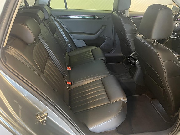 Skoda Superb 12 of 30