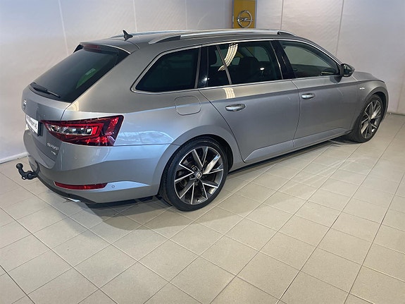 Skoda Superb 4 of 30