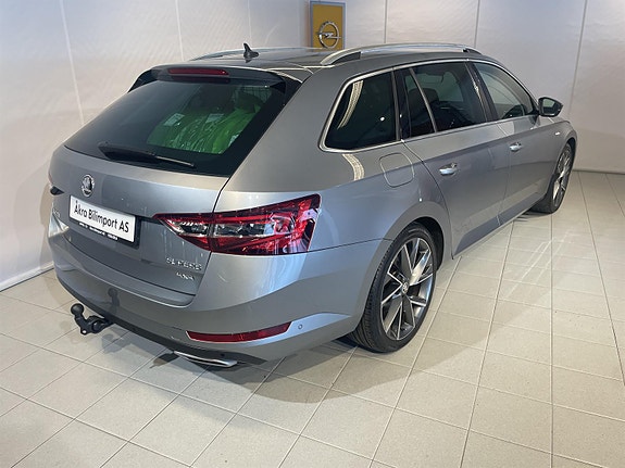Skoda Superb 2 of 30
