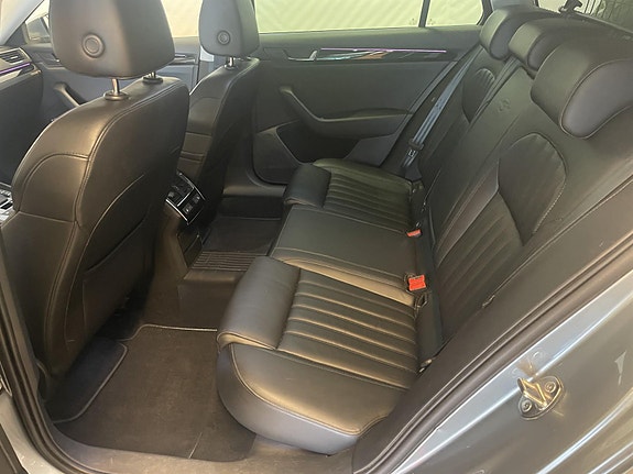 Skoda Superb 10 of 30