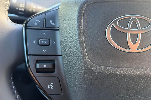 Toyota C-HR+ 14 of 22