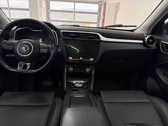 MG ZS EV 25 of 30