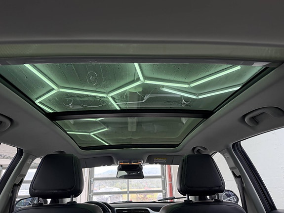 MG ZS EV 24 of 30