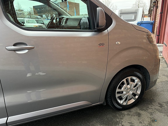 Opel Vivaro 10 of 30