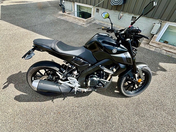 Yamaha MT-125 13 of 28