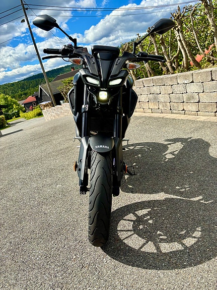 Yamaha MT-125 10 of 28