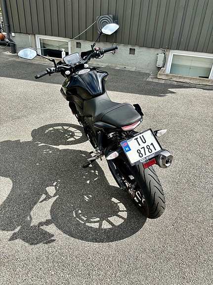 Yamaha MT-125 22 of 28