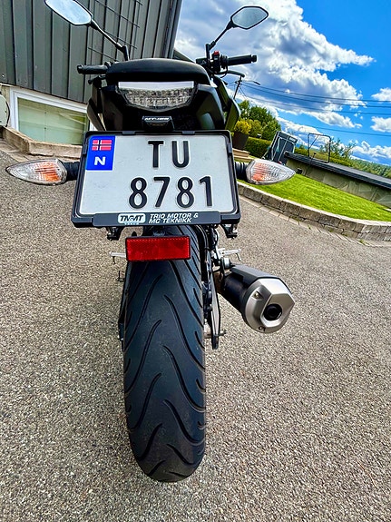 Yamaha MT-125 7 of 28