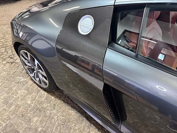 Audi R8 6 of 14