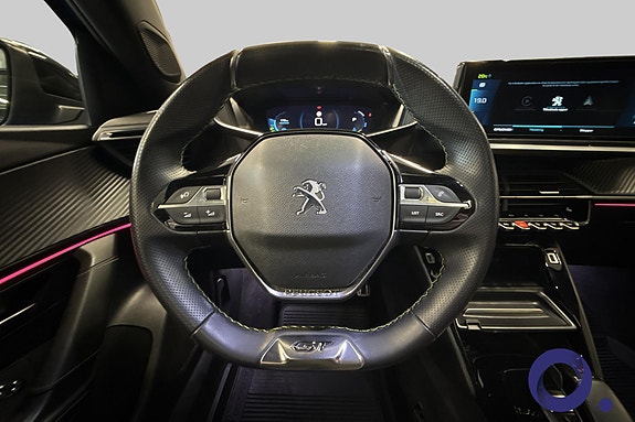 Peugeot e-2008 12 of 28