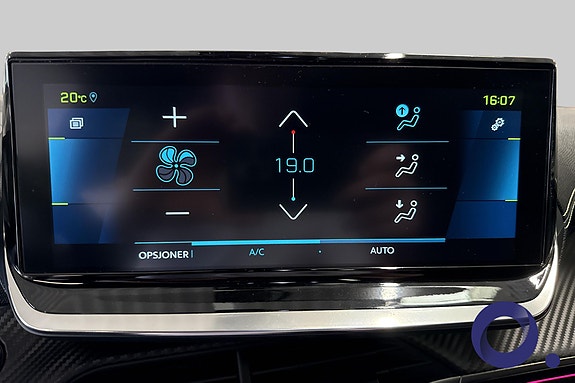Peugeot e-2008 18 of 28