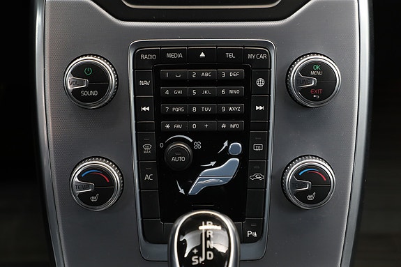Volvo V70 25 of 29