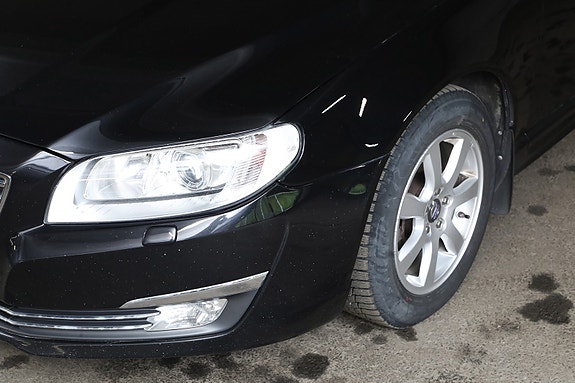 Volvo V70 8 of 29