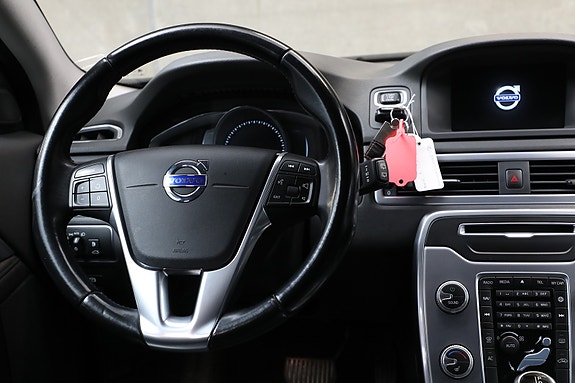 Volvo V70 16 of 29