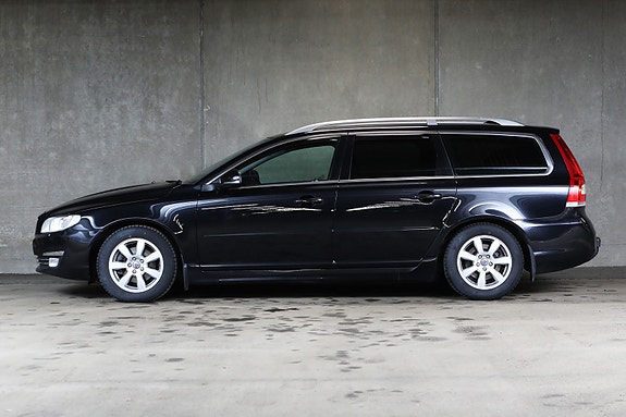Volvo V70 4 of 29