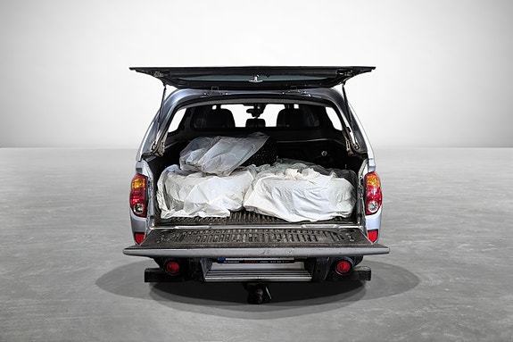 Mitsubishi L200 8 of 24