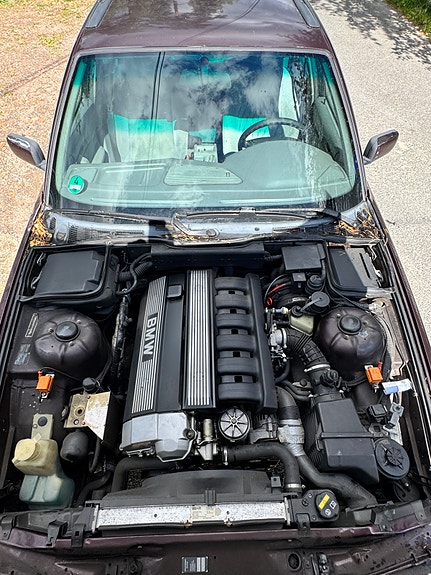 BMW 525iX 10 of 30