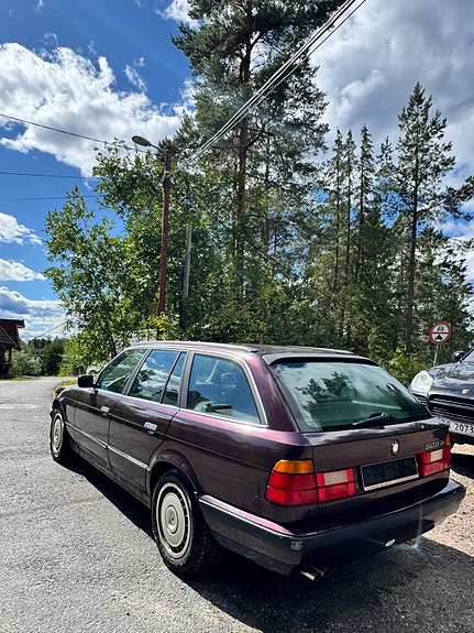 BMW 525iX 4 of 30