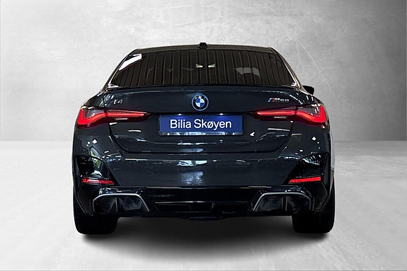 BMW i4 3 of 15