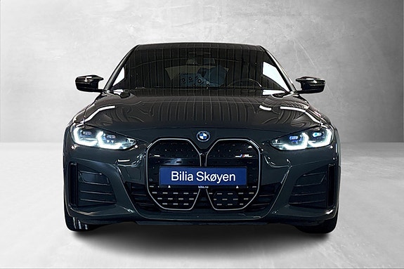 BMW i4 2 of 15