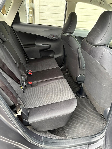 Toyota Verso-S 27 of 30