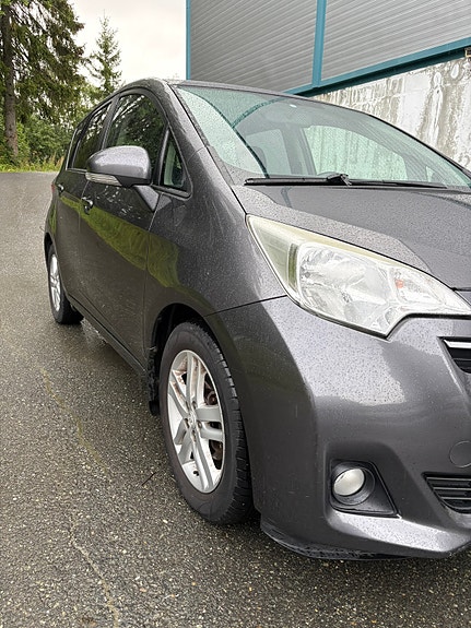 Toyota Verso-S 22 of 30