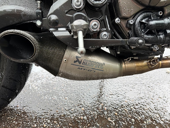 Yamaha MT-07 8 of 16