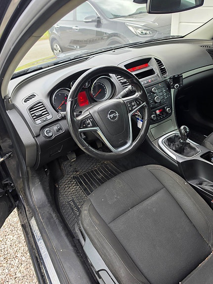 Opel Insignia 6 of 12
