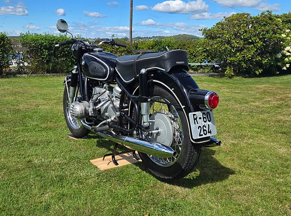 BMW R60/2 4 of 22