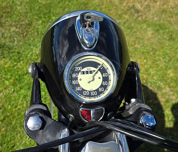 BMW R60/2 10 of 22