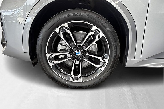 BMW iX2 15 of 15