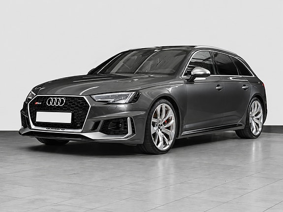 Audi RS4 2 of 14