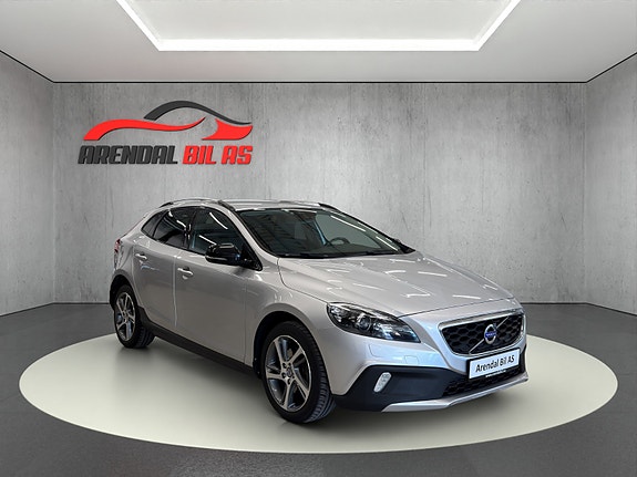 Volvo V40 Cross Country 3 of 17