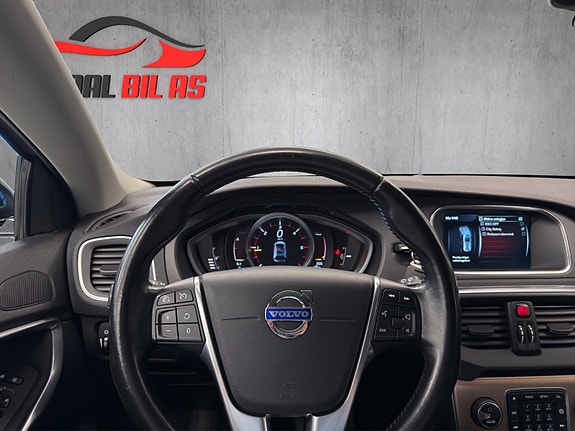 Volvo V40 Cross Country 11 of 17