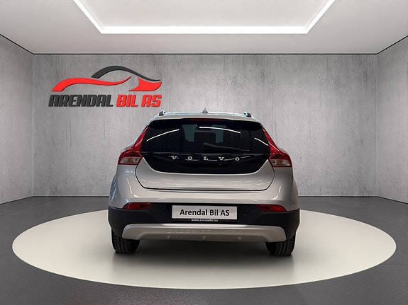 Volvo V40 Cross Country 5 of 17