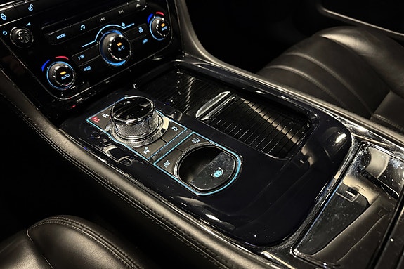 Jaguar XJ 23 of 23