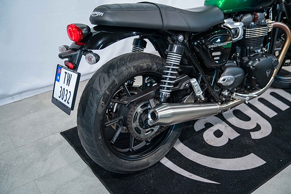 Triumph Speed Twin 900 **SERVICE // GARANTI** 7 of 16
