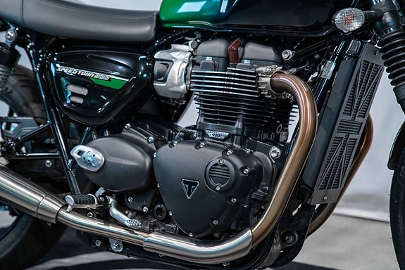 Triumph Speed Twin 900 **SERVICE // GARANTI** 6 of 16