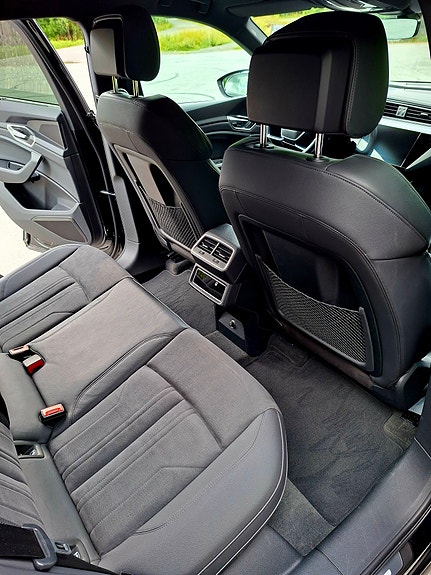 Audi e-tron 19 of 30
