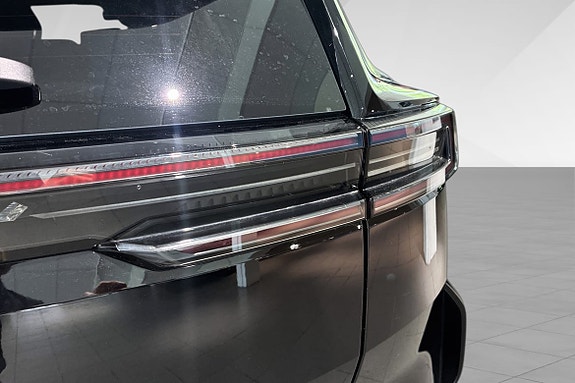 Polestar 3 8 of 27