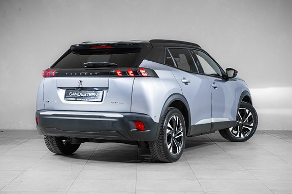 Peugeot e-2008 4 of 21
