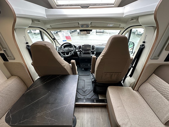 Benimar Mileo 261 ALDE / 180 HK / Automatgir / Førerkort kl B 9 of 30