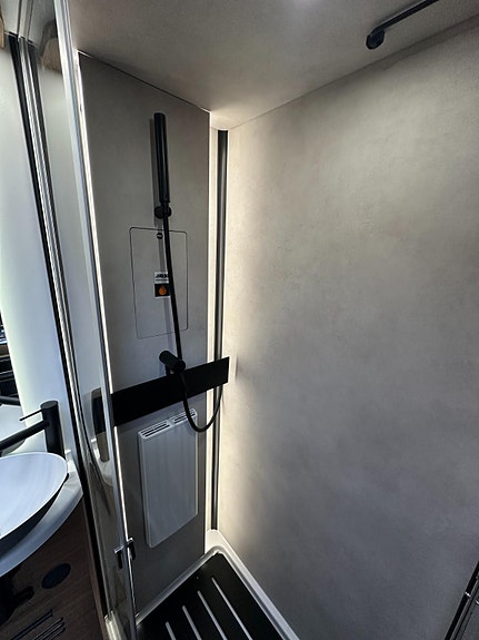 Benimar Mileo 261 ALDE / 180 HK / Automatgir / Førerkort kl B 28 of 30
