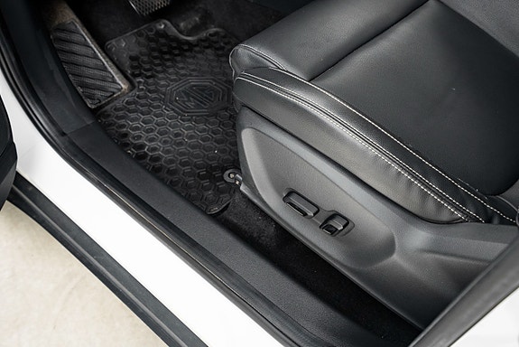 MG ZS EV 11 of 23