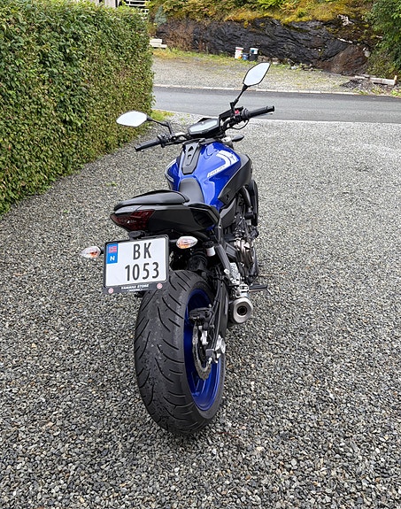 Yamaha MT-07 3 of 10