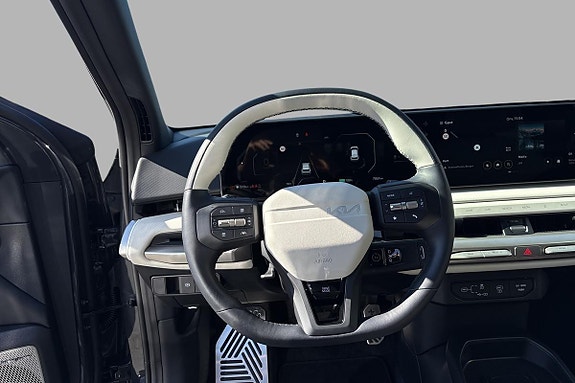 Kia EV4 8 of 14