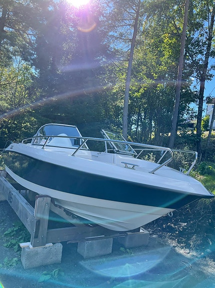 Flott og praktisk Morgan 5250 Bowrider m/ 70HK Suzuki 4-takter 8 of 17