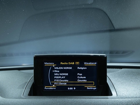 Audi Q3 13 of 16