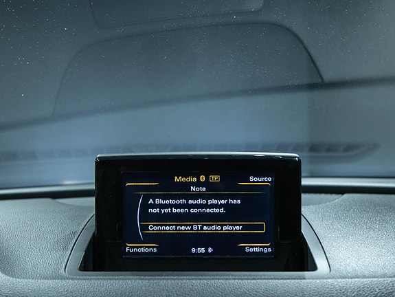 Audi Q3 14 of 16