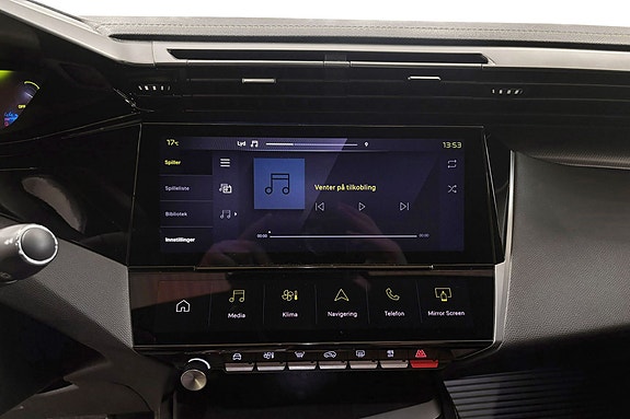 Peugeot e-308 26 of 30